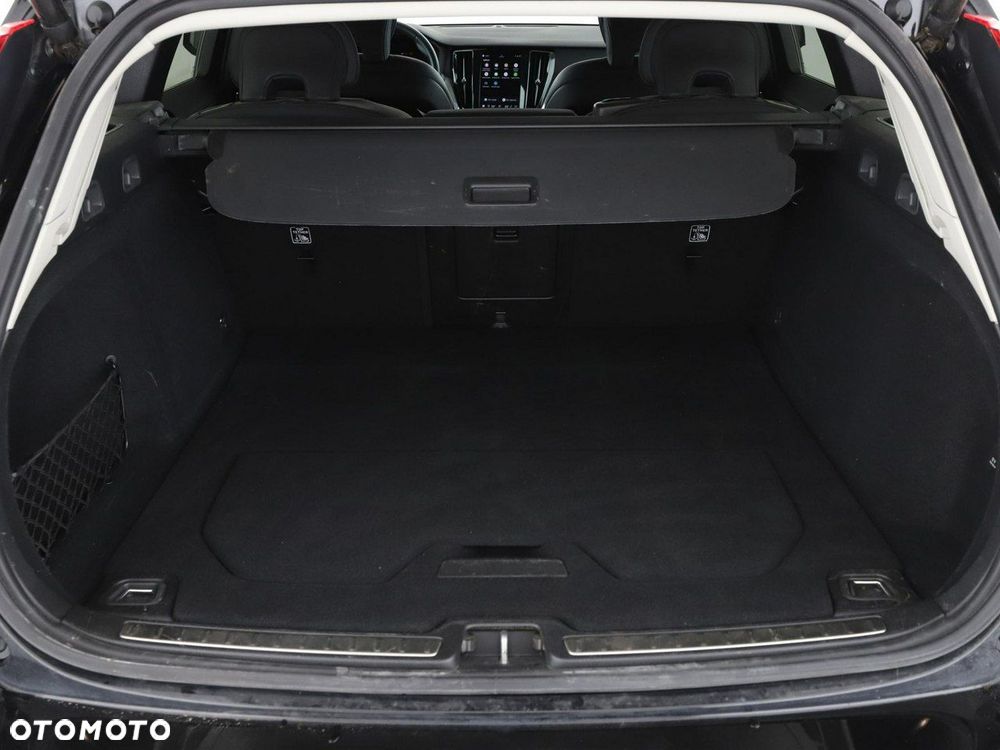 Volvo V60 B4 D Plus Dark - 21