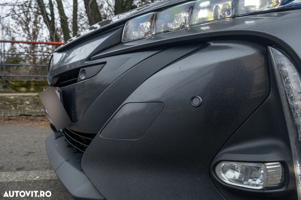 Toyota Prius - 6