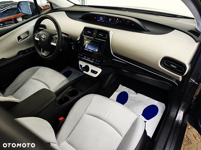 Toyota Prius - 37