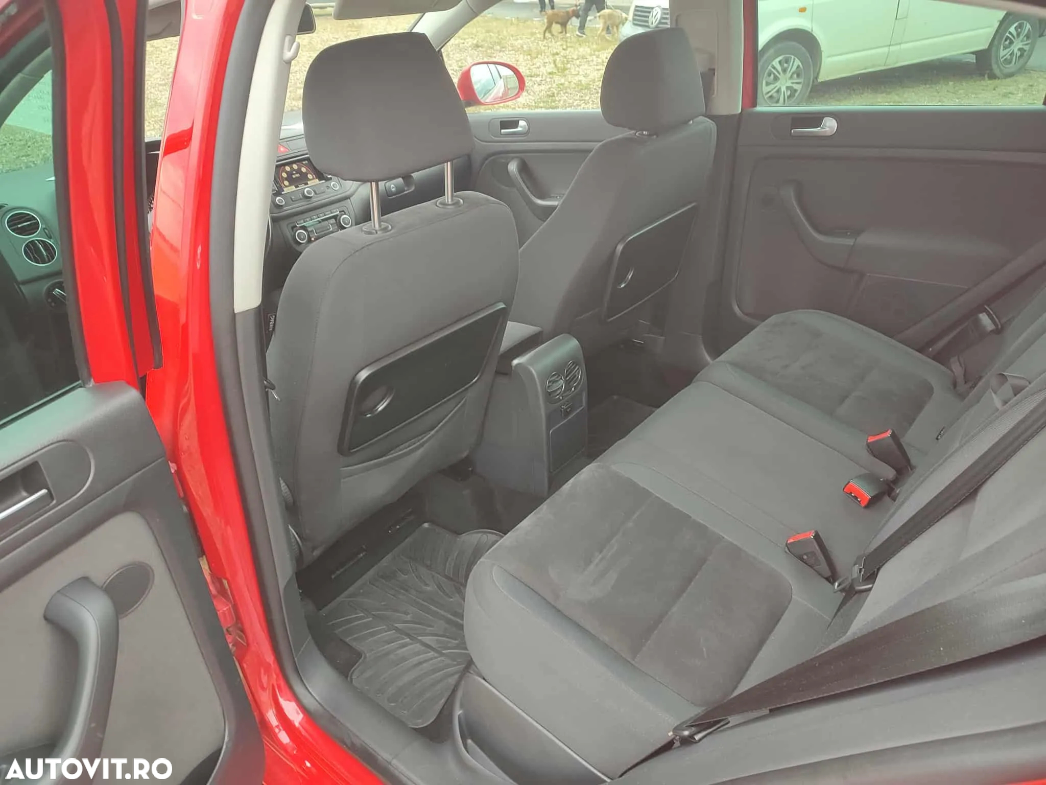 Volkswagen Golf Plus 1.6 TDI DPF BMT Highline - 8