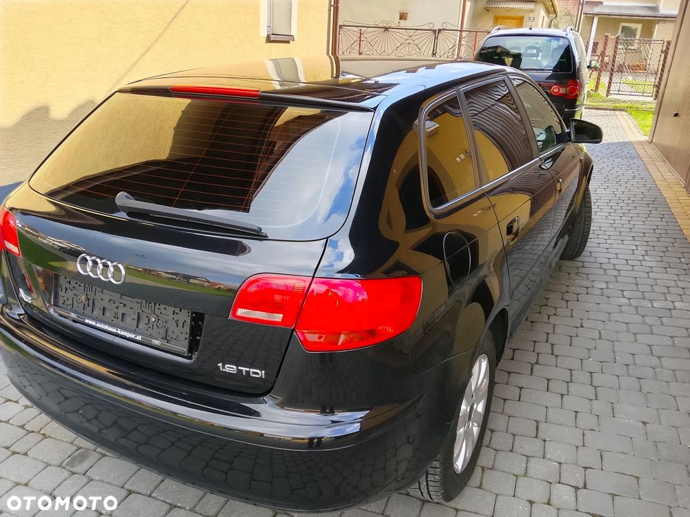 Audi A3 Sportback 1.9 TDI Ambiente - 8