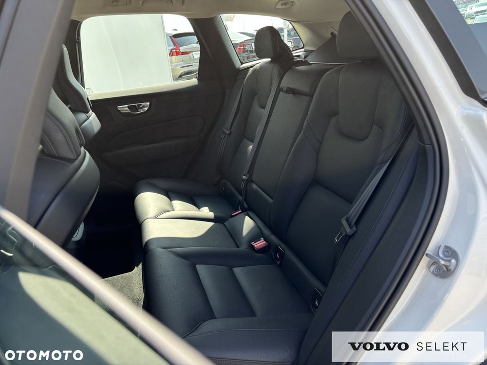 Volvo XC 60 - 24