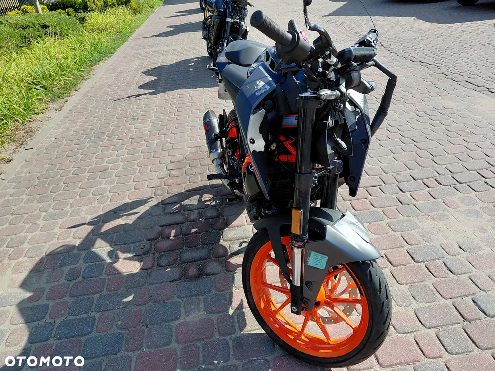 KTM Duke 125 - 8
