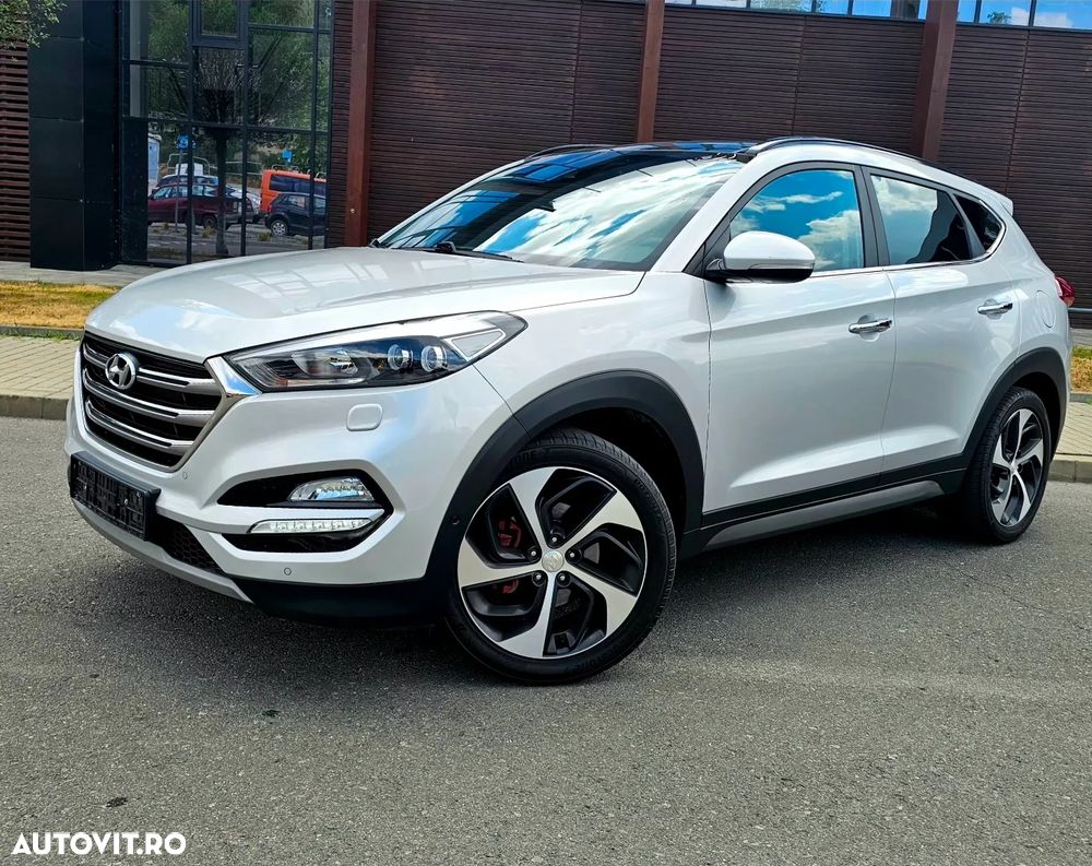 Hyundai Tucson 2.0 CRDI 4WD Automatik Premium - 26