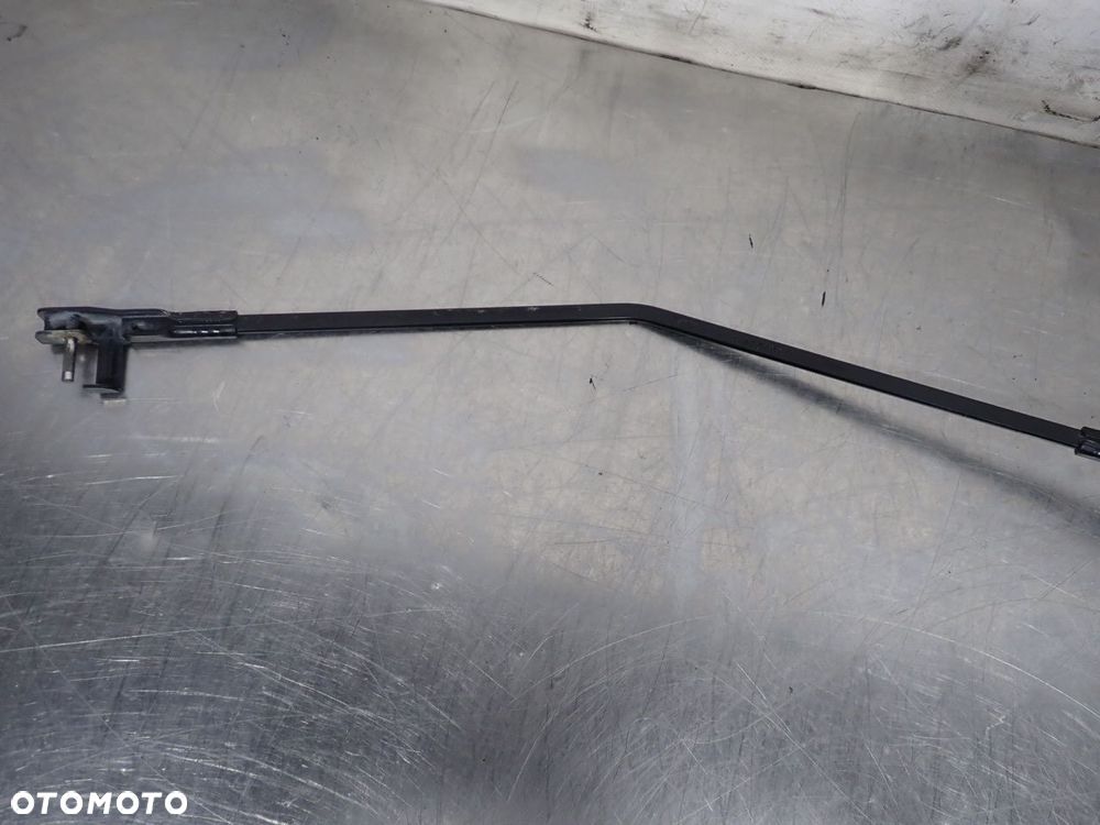 RAMIĘ WYCIERACZKI PRZÓD PRAWE PEUGEOT 207 1.6 - 5