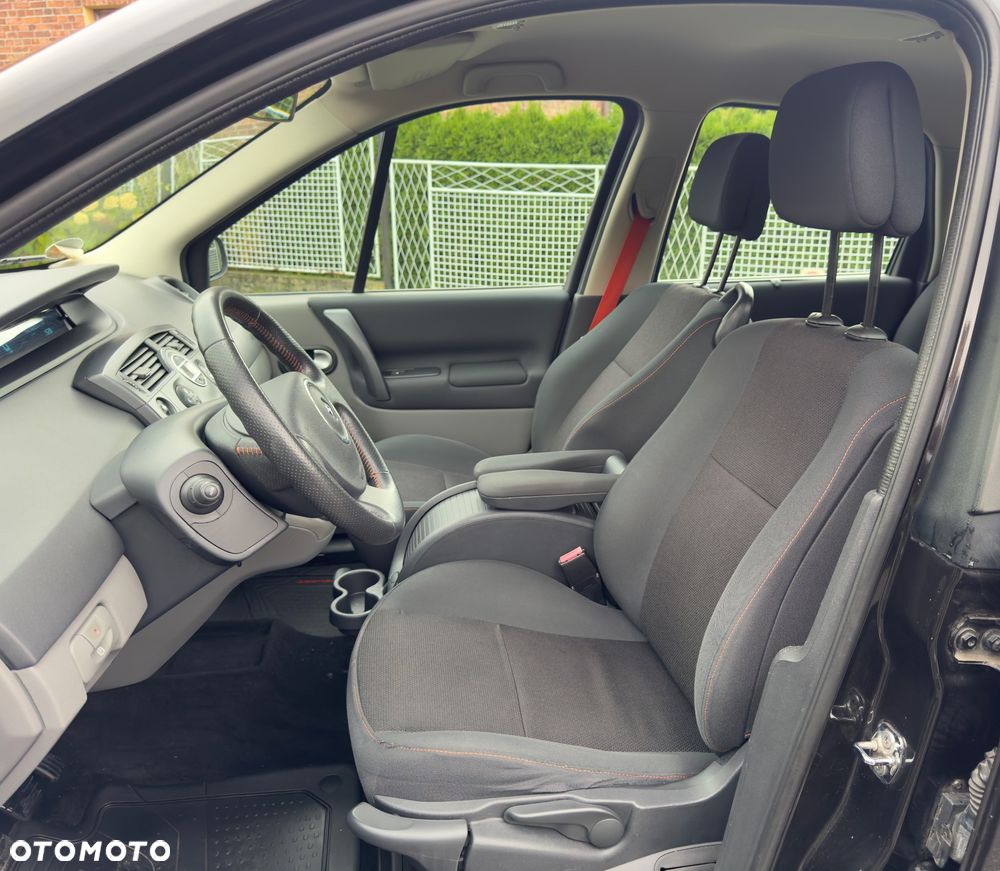 Renault Scenic Conquest - 10