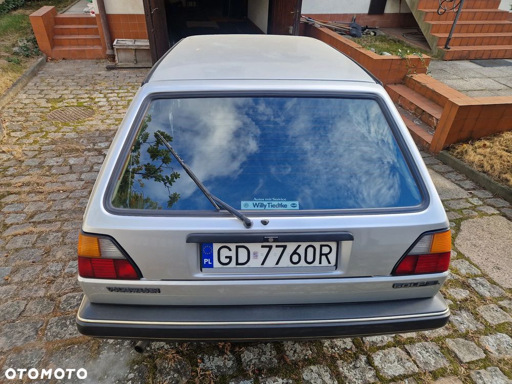 Volkswagen Golf - 10
