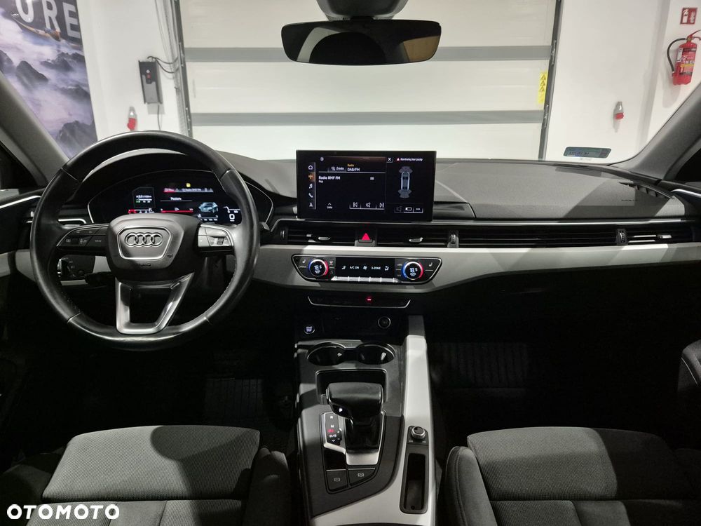 Audi A4 Limousine 40 TFSI mHEV S tronic - 12