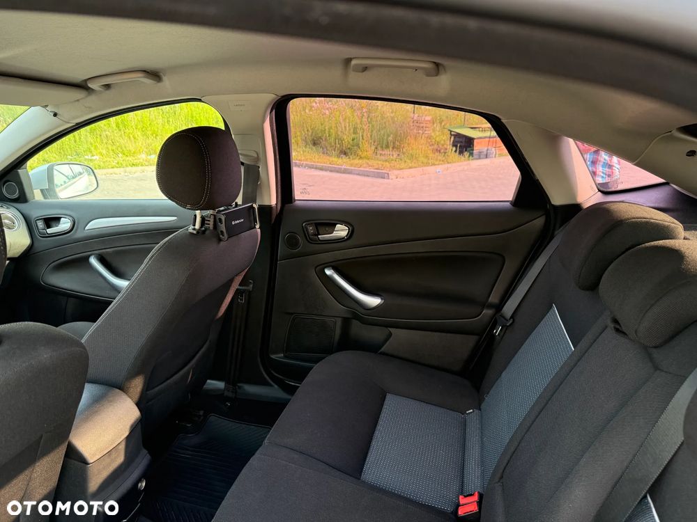 Ford Mondeo 2.0 TDCi Gold X - 8