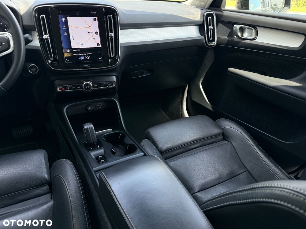 Volvo XC 40 D4 AWD Geartronic Momentum Pro - 16