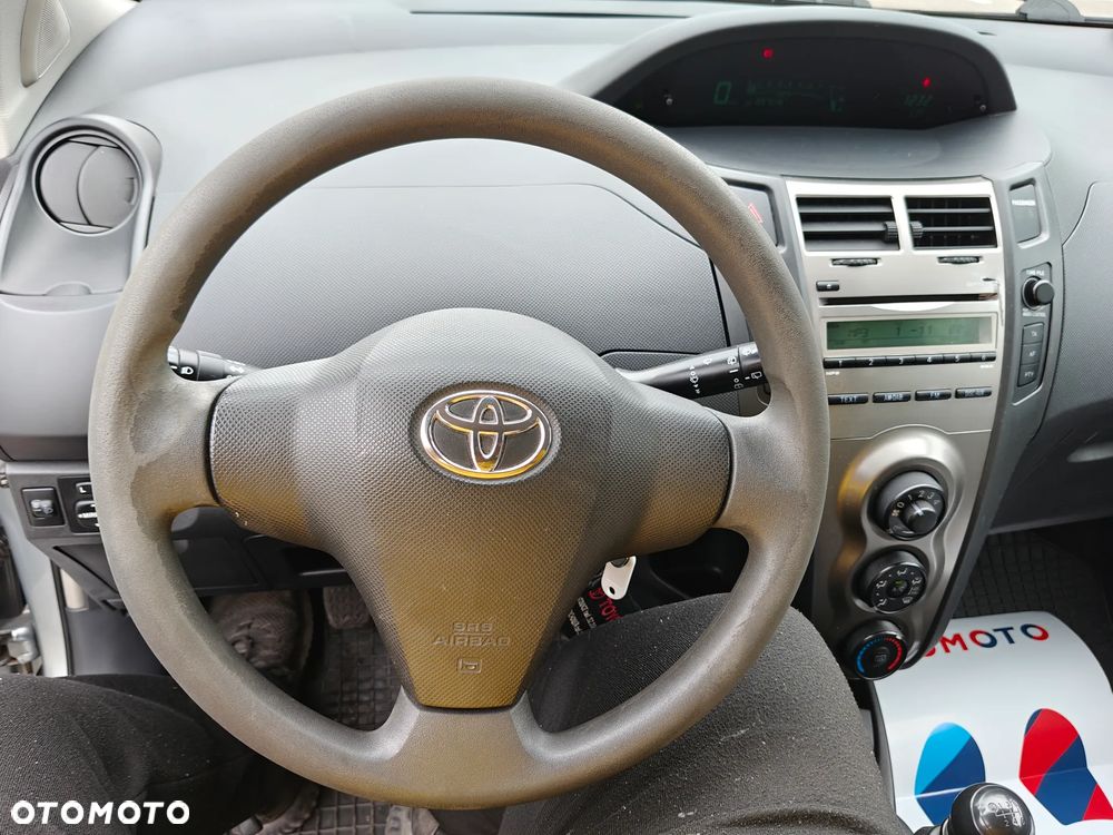 Toyota Yaris 1.33 Prestige - 20