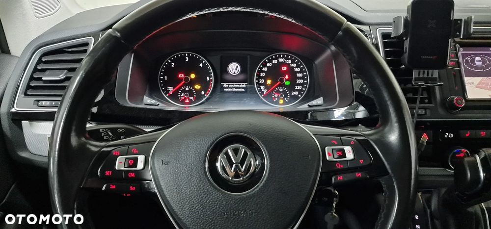 Volkswagen Multivan - 8