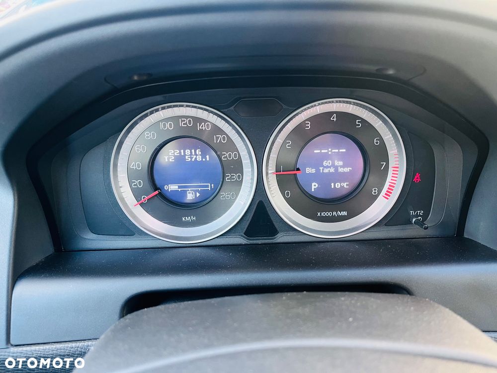Volvo XC 60 - 22