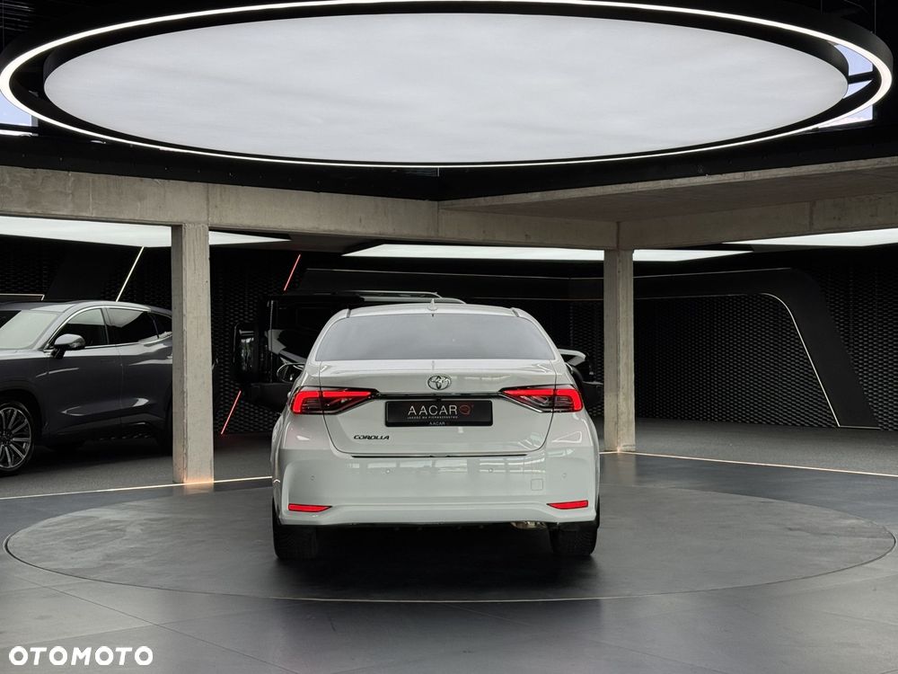 Toyota Corolla - 5