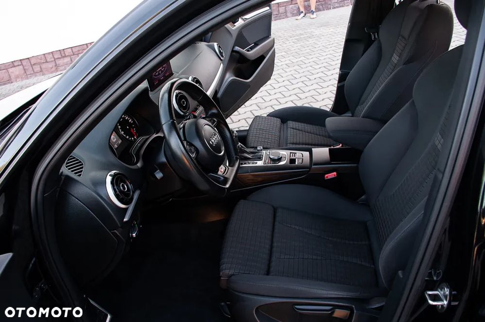 Audi A3 Sportback 1.8 TFSI S tronic S line Sportpaket - 26
