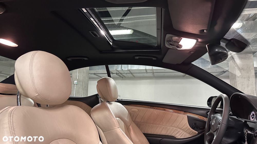 Mercedes-Benz CLK 350 7G-TRONIC Avantgarde - 39