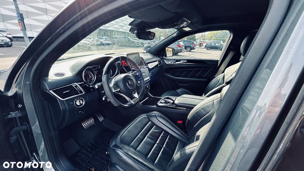 Mercedes-Benz GLE AMG Coupe 63 S 4-Matic - 11