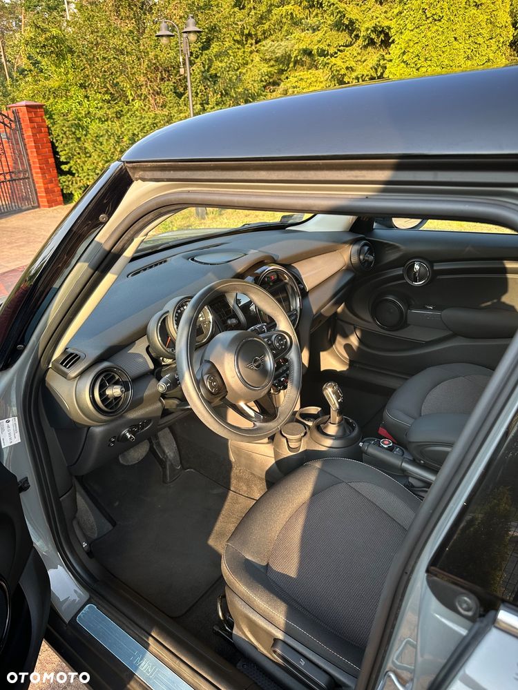 MINI Cooper Standard - 14