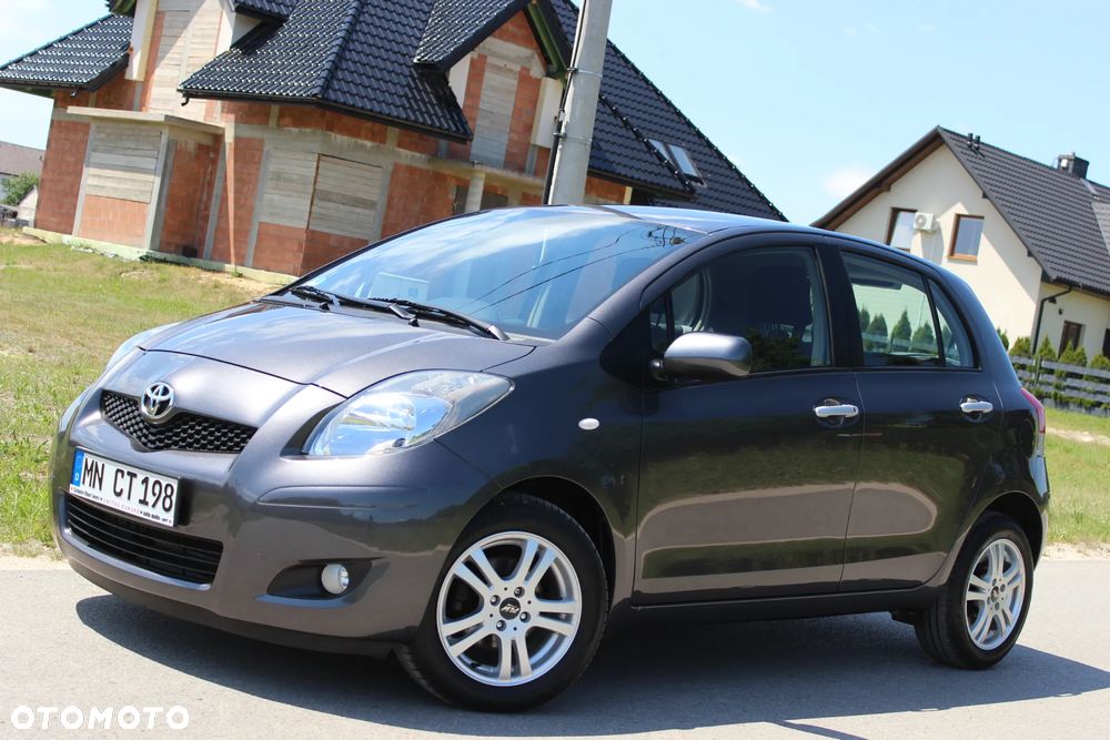 Toyota Yaris 1.33 VVT-i Executive - 10
