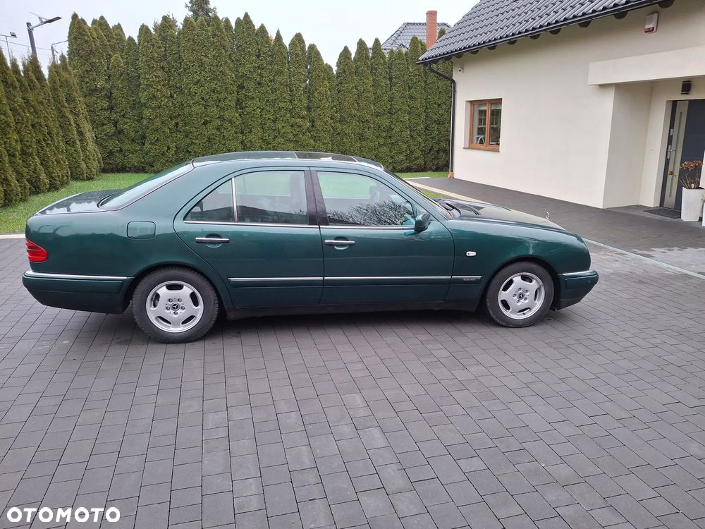 Mercedes-Benz Klasa E - 6