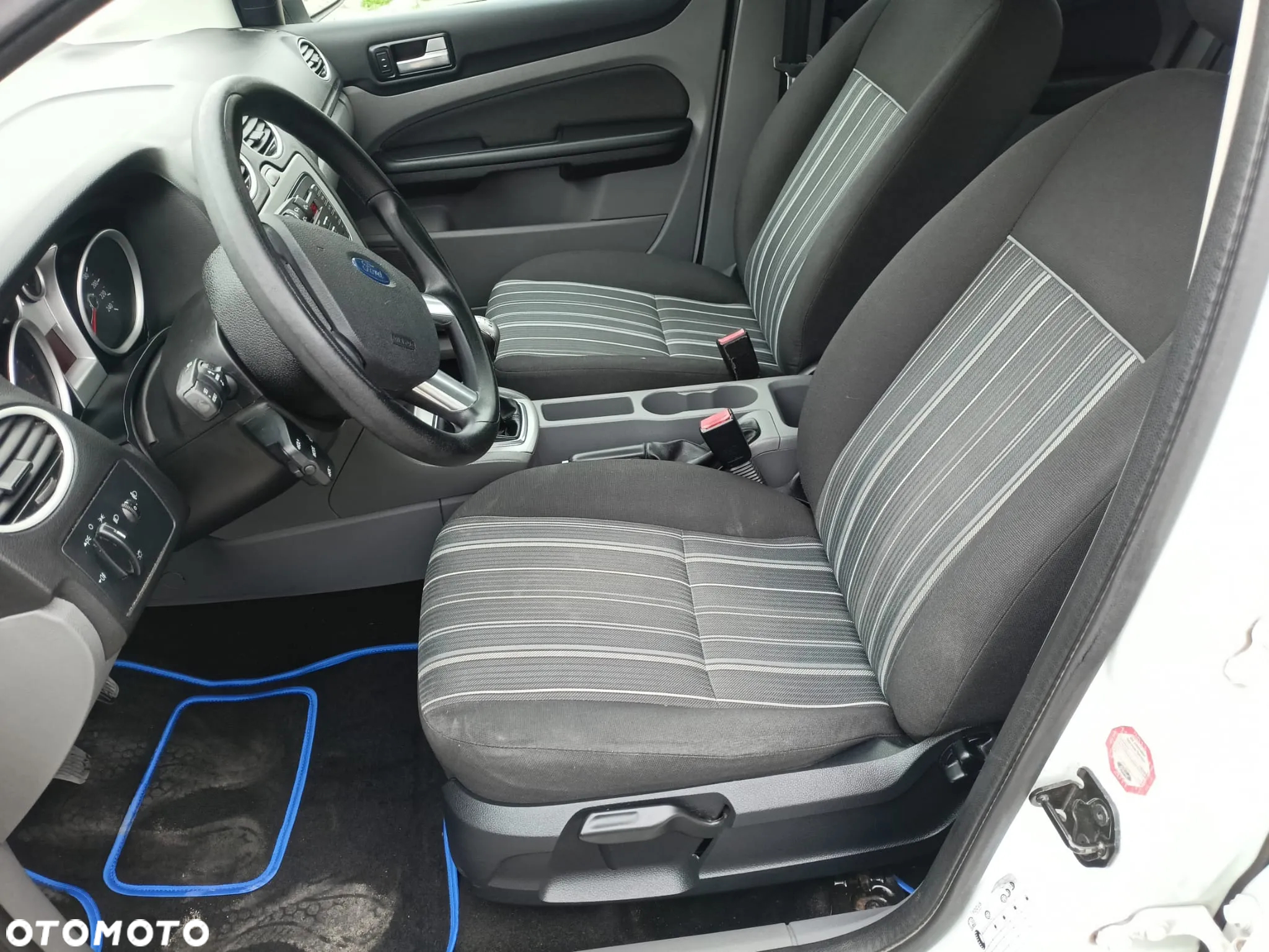 Ford Focus 1.6 16V White Magic - 33