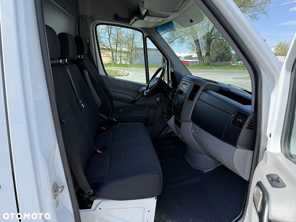 Mercedes-Benz Sprinter - 8