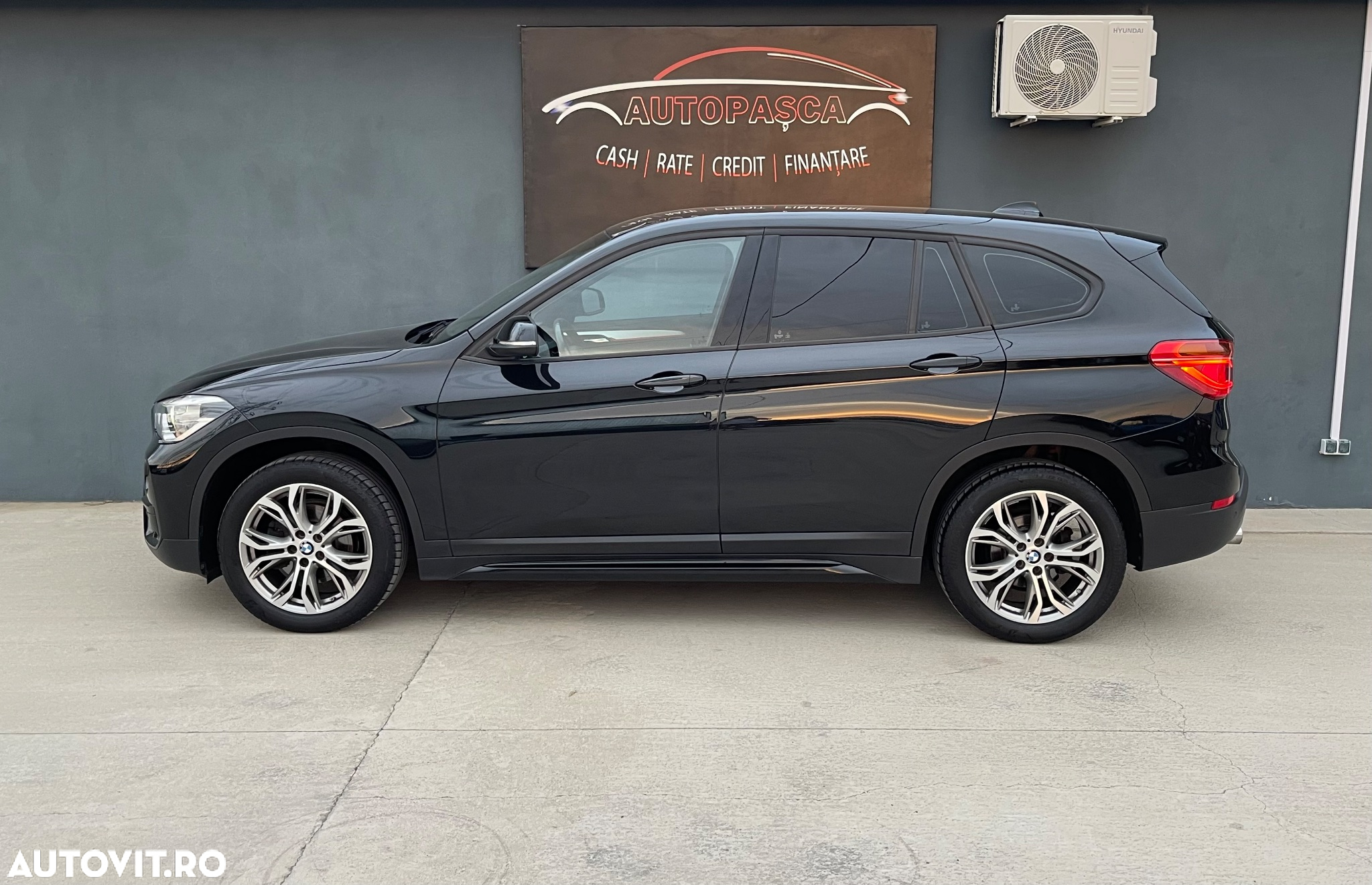 BMW X1 sDrive18d Sport Line - 12