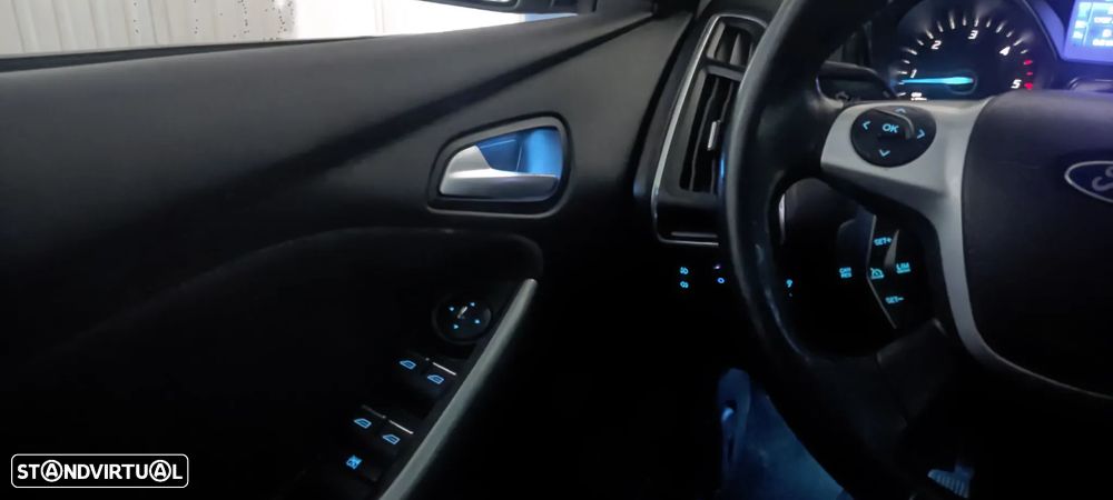 Ford Focus SW 1.6 TDCi ECOnetic 99g S&S Titanium - 8