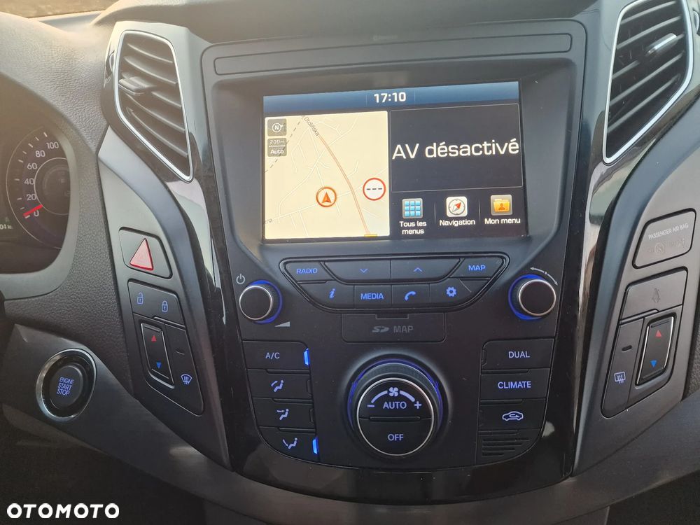 Hyundai i40 Kombi 1.7 CRDi DCT Premium - 13