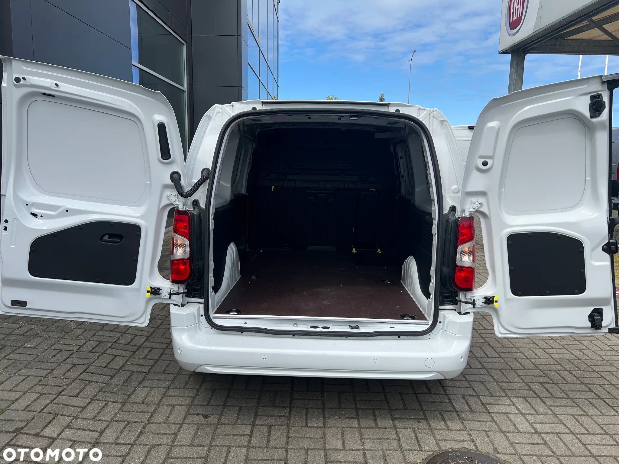 Fiat Doblo Cargo - 11