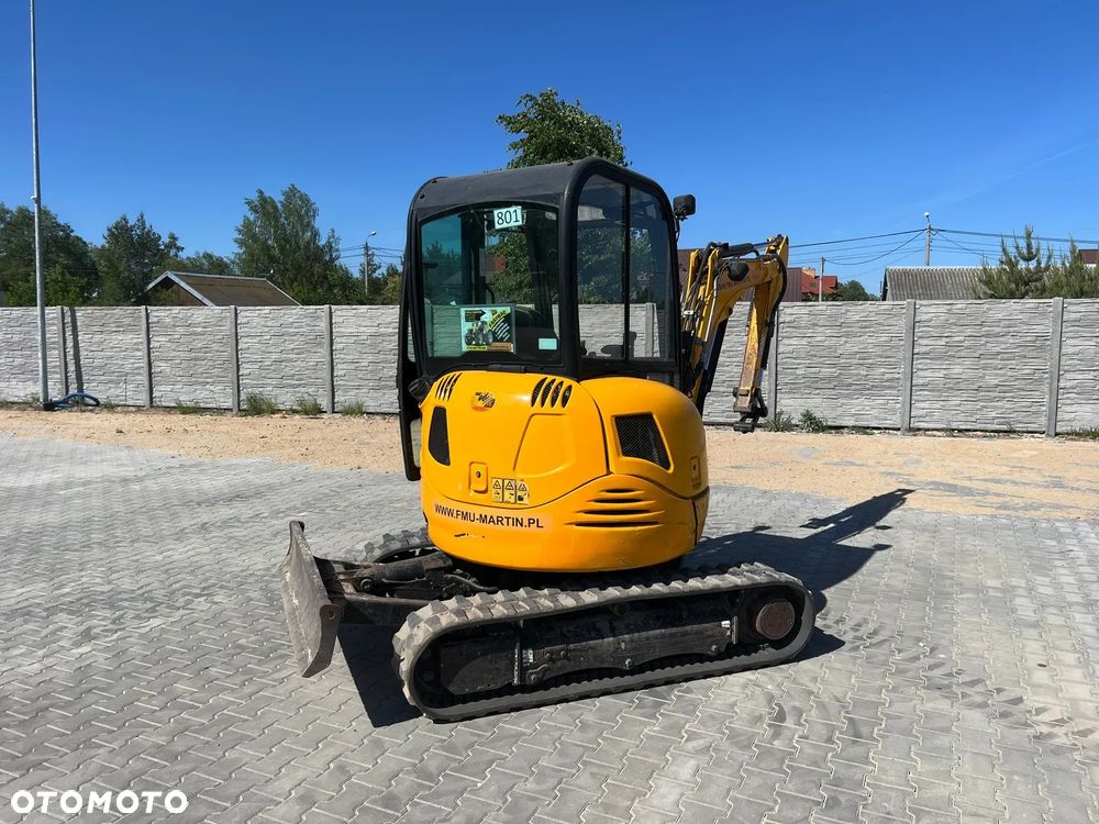 JCB 8026 - 13