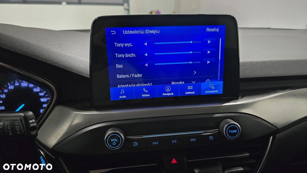 Ford Focus 1.0 EcoBoost mHEV ST-Line X - 26