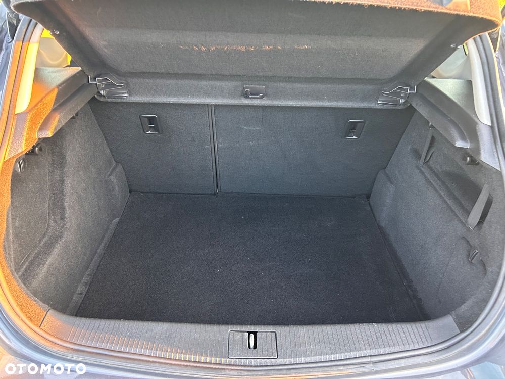 Opel Astra 1.6 Design Edition - 11