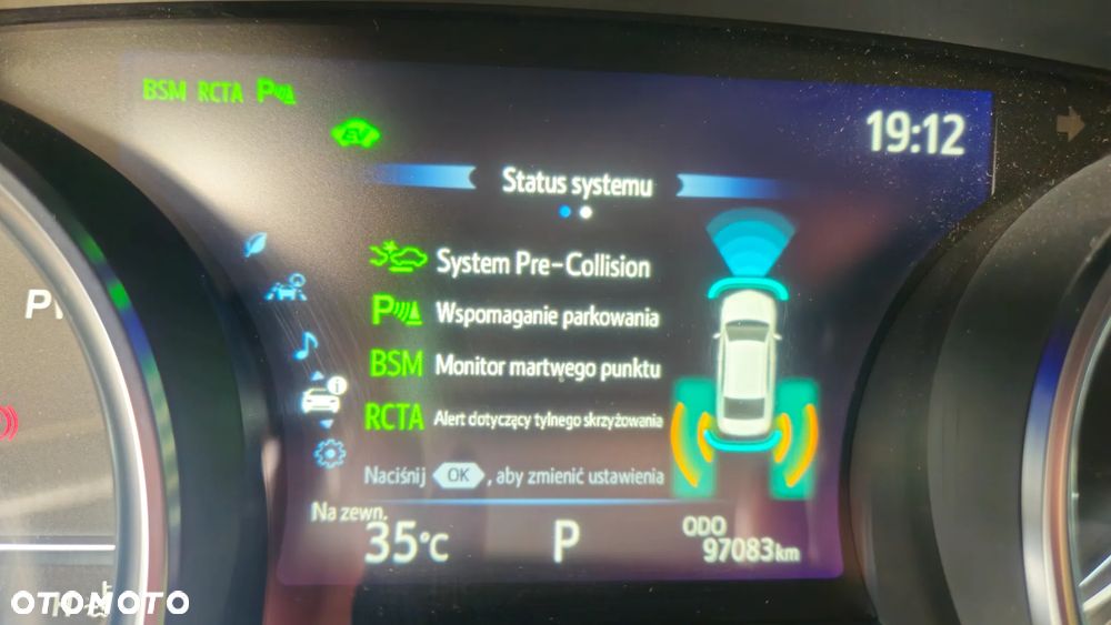 Toyota Camry 2.5 Hybrid Executive CVT - 27