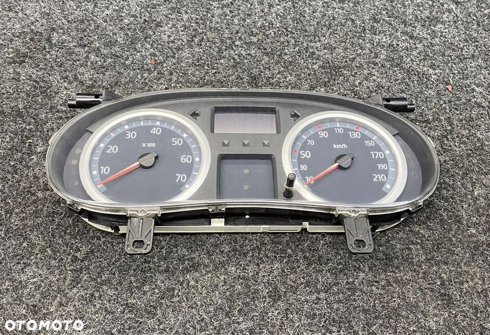 renault kangoo I 1.5 DCI licznik zegary prędkościomierz P8200336481-E