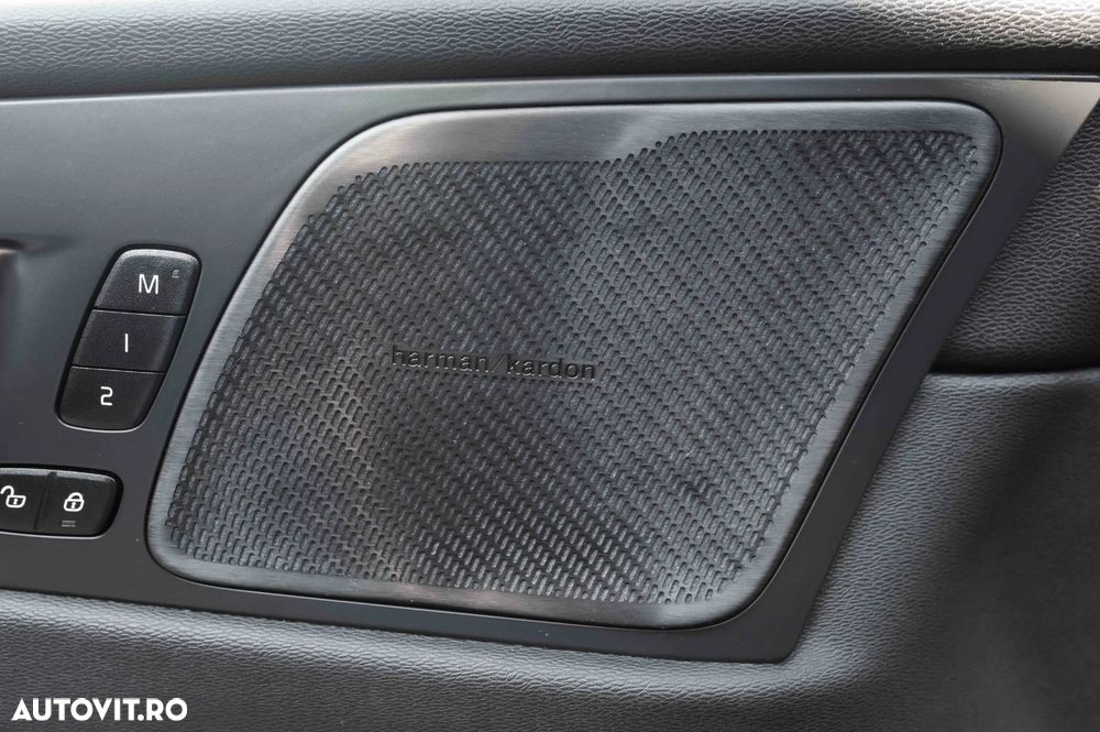 Volvo XC 60 B4 D AWD Geartronic RDesign - 29