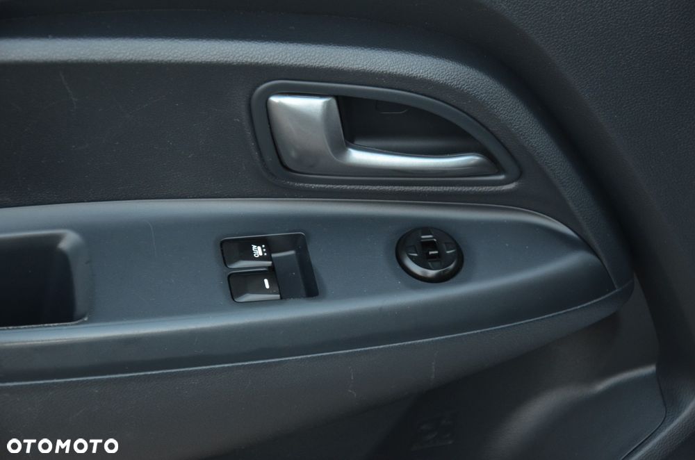 Kia Rio 1.2 Attract - 21