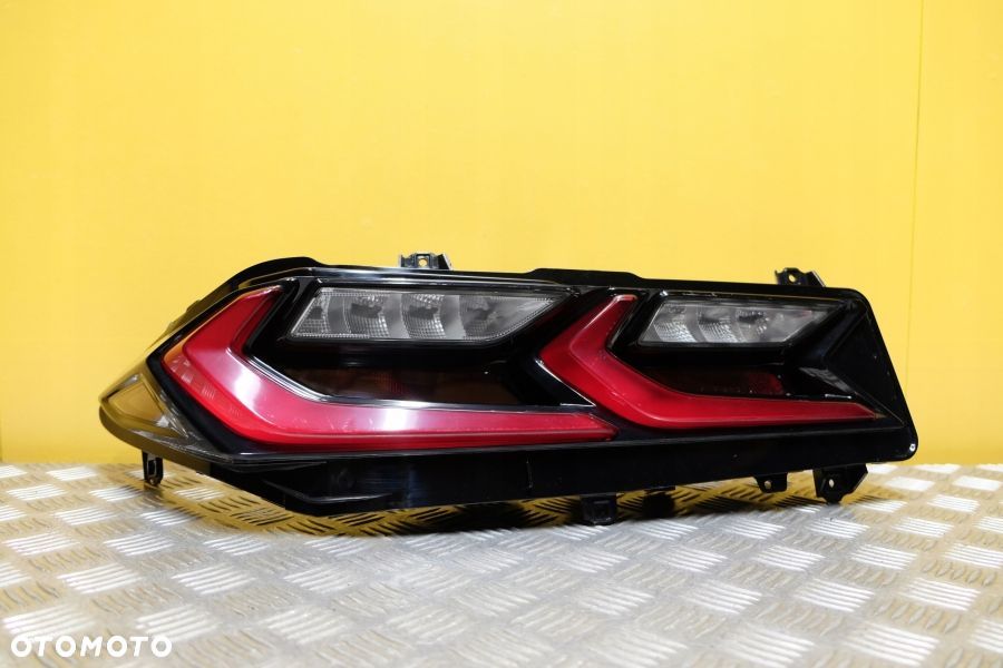 CHEVROLET CORVETTE C8 2019- LAMPA TYŁ LEWA LED USA - 1