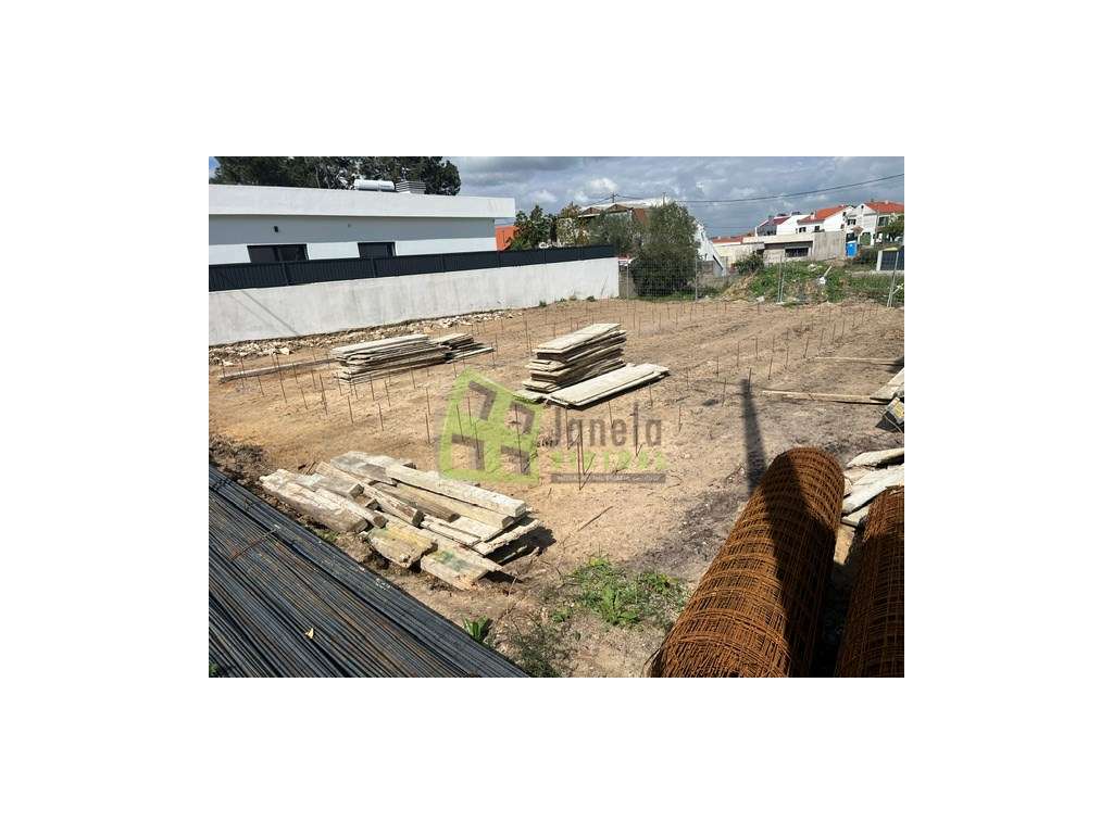 Moradia Isolada Térrea T3 com Piscina - Fernão Ferro - Grande imagem: 2/8