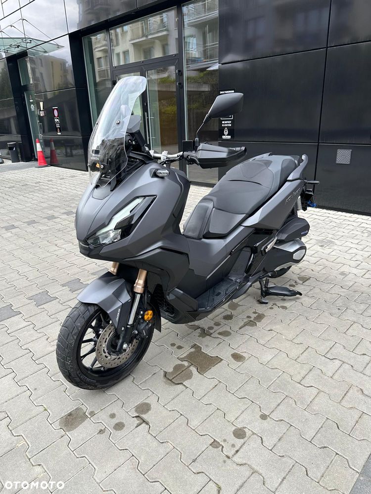 Honda ADV350 - 8
