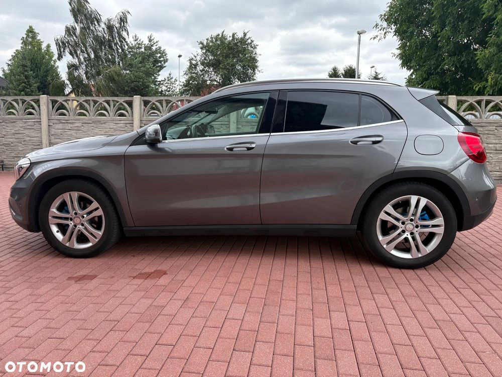 Mercedes-Benz GLA 200 Style - 6