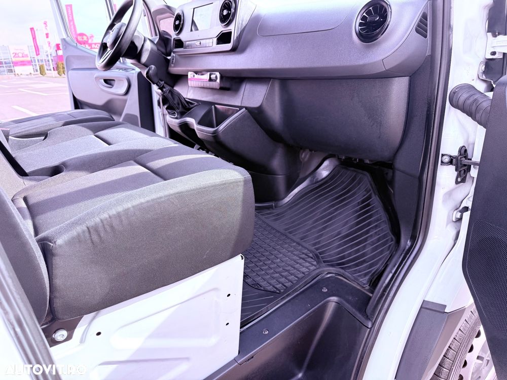 Mercedes-Benz Sprinter (BlueTec) 906.233 BlueEFFICIENCY - 33