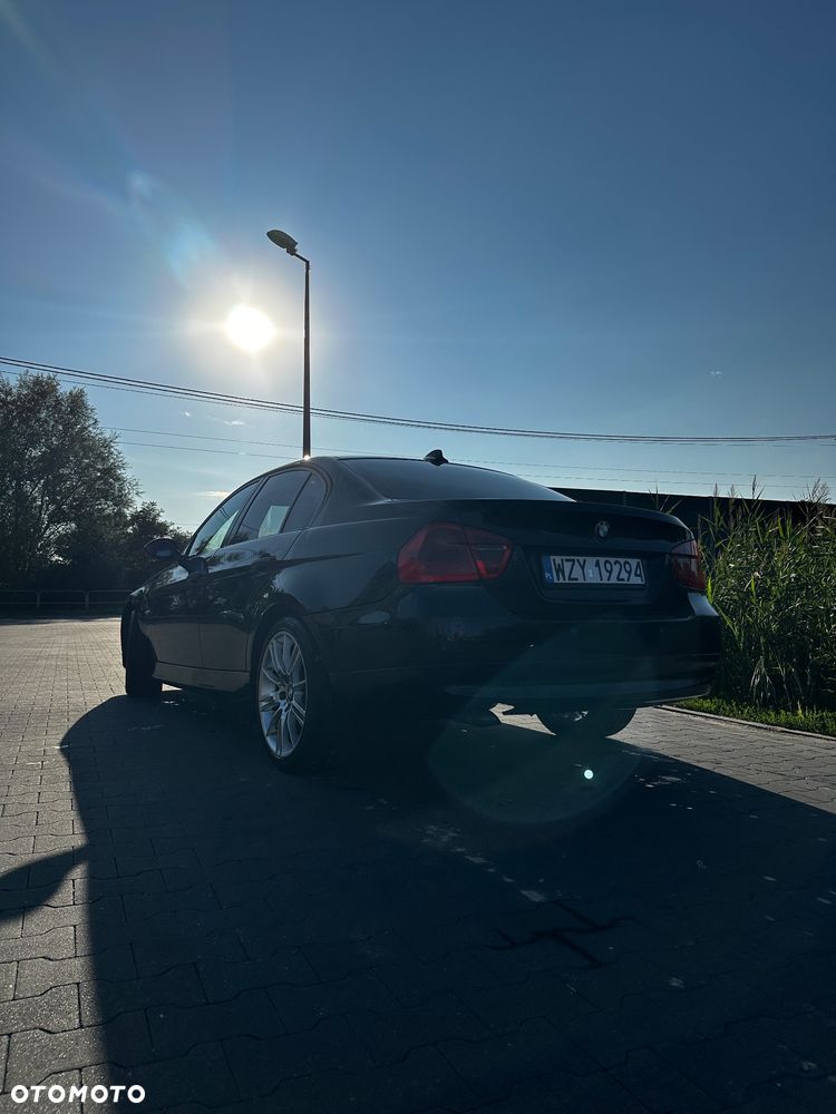 BMW Seria 3 320d - 22