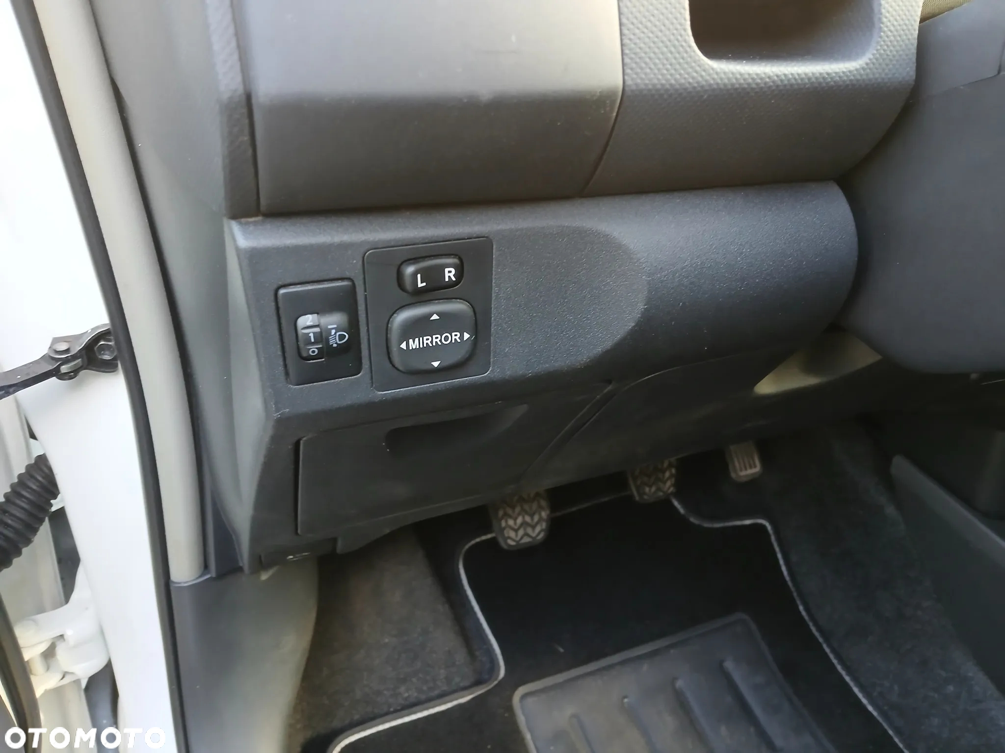 Toyota Yaris 1.33 VVT-i Cool - 19