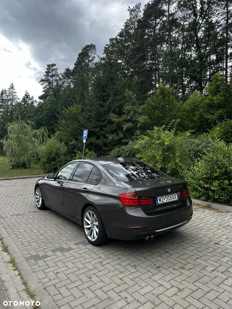 BMW Seria 3 328i Modern Line - 4