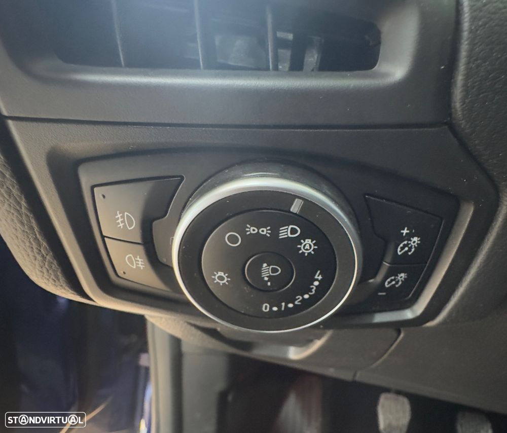 Ford Focus 1.0 SCTi Titanium - 8