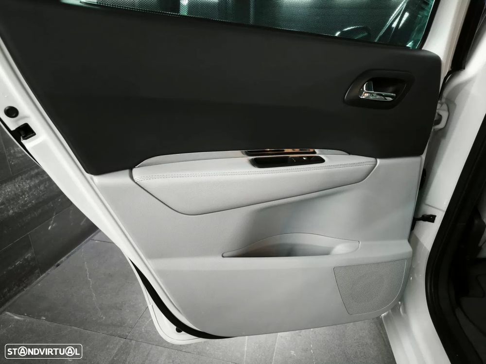 Peugeot 5008 1.6 E-HDi 5L Allure 2-Tronic - 50
