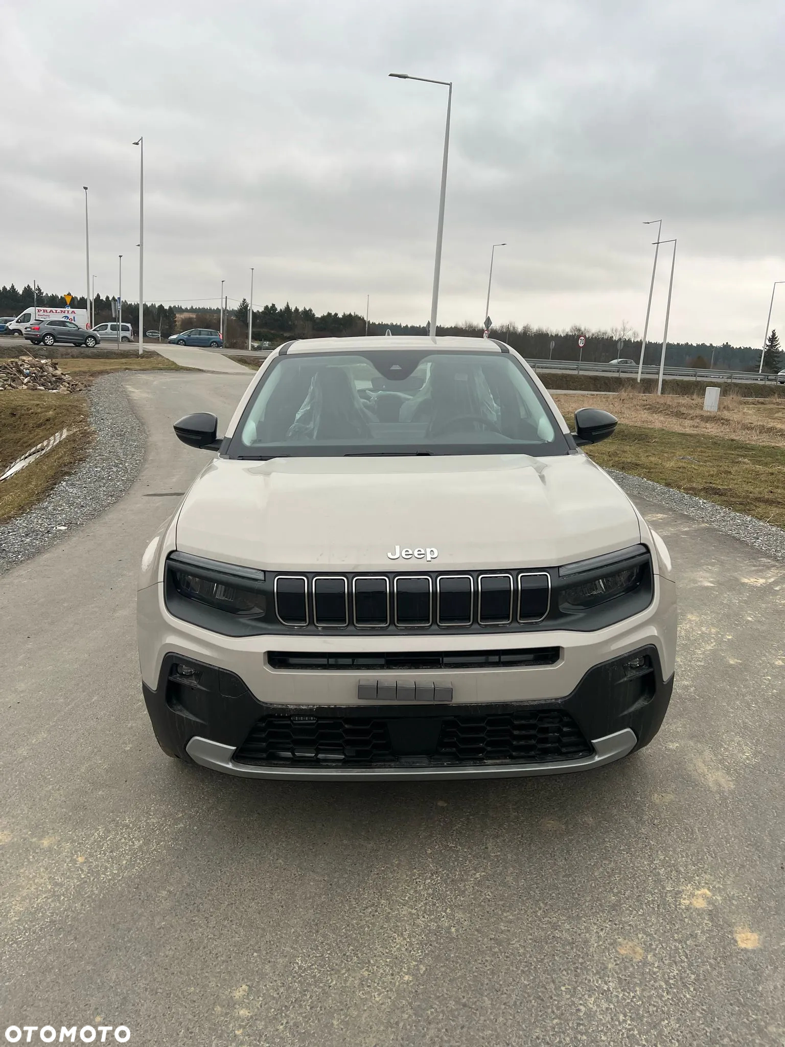 Jeep Avenger 1.2 T3 mHEV Altitude FWD eDCT6 - 2