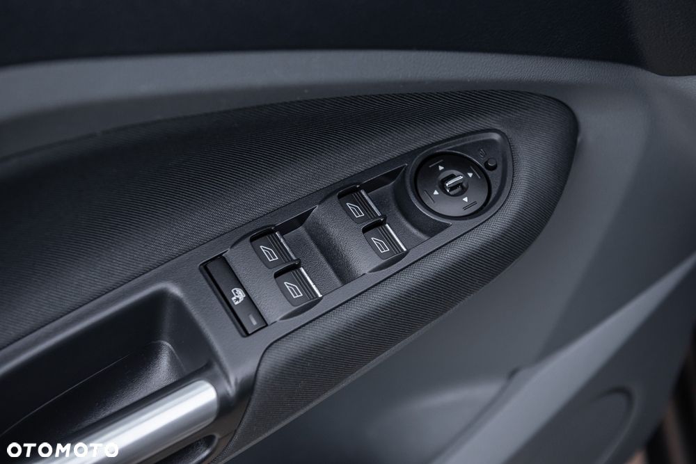 Ford Grand C-MAX - 19