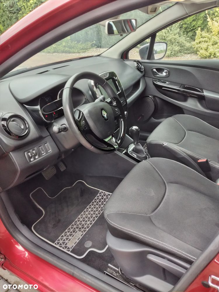 Renault Clio - 9